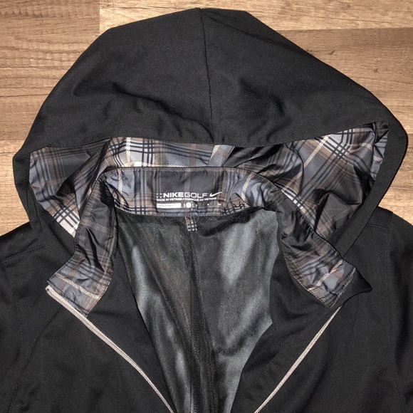 Nike Golf Jacket - Picture 2 of 4